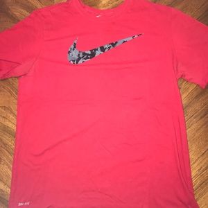 Nike Short Sleeve T-Shirt